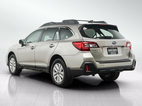 Used 2019 Subaru Outback 2.5i Premium w/ Popular Package #2 AWD/4WD image 3
