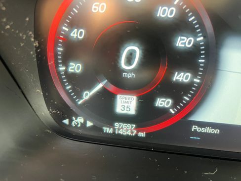 Used 2018 Volvo V90 T5 Cross Country w/ Convenience Package AWD/4WD image 16