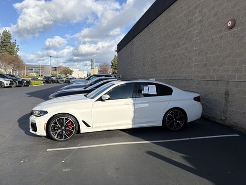 Certified 2023 BMW 540i w/ M Sport Package image 33