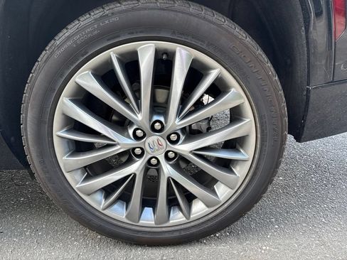 Used 2025 Buick Enclave Avenir w/ Super Cruise Package AWD/4WD image 21