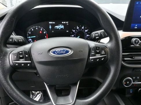 Used 2020 Ford Escape SE image 21