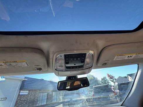 Used 2013 Jeep Grand Cherokee Overland image 70