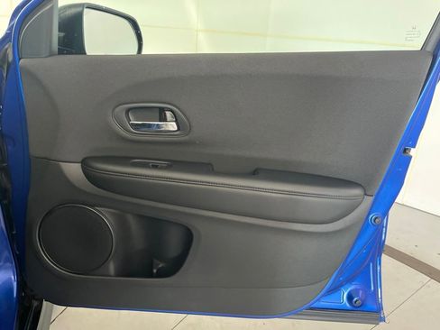 Used 2019 Honda HR-V Sport image 30