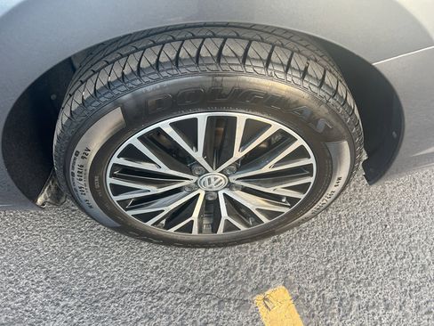 Used 2020 Volkswagen Jetta SE image 6