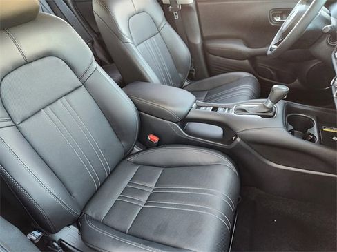Used 2023 Honda HR-V EX-L image 14