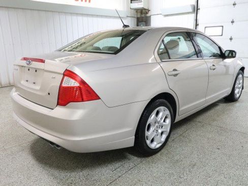 Used 2010 Ford Fusion SE image 6