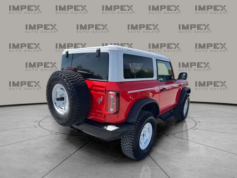 Used 2024 Ford Bronco Heritage Edition AWD/4WD image 5
