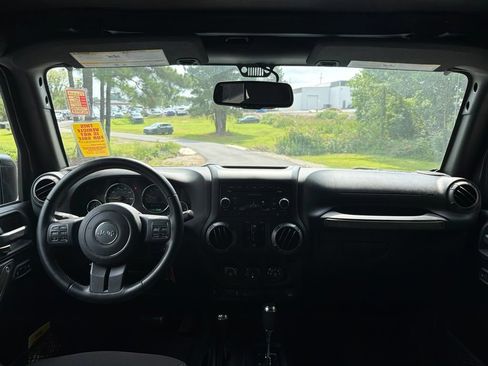Used 2016 Jeep Wrangler Unlimited Sport AWD/4WD image 10