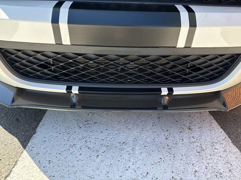 Used 2010 Ford Mustang Shelby GT500 RWD image 15