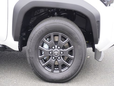 New 2026 Toyota 4Runner SR5 image 5