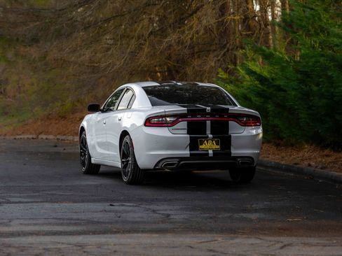 Used 2019 Dodge Charger SXT w/ Leather Interior Group image 45
