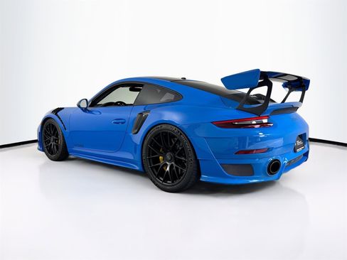 Used 2018 Porsche 911 GT2 RS image 5