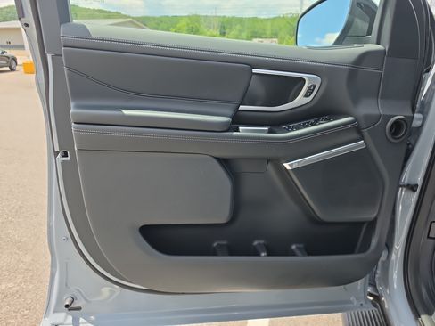 New 2026 Ford Expedition Max Platinum w/ Stealth Appearance Package AWD/4WD image 20