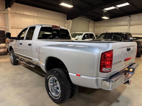 Used 2004 Dodge Ram 3500 Truck SLT w/ Trailer Tow Group AWD/4WD image 2