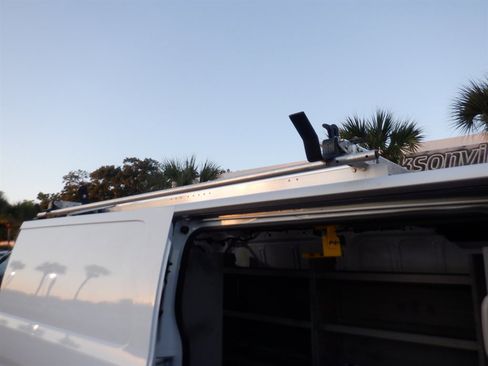 Used 2020 Ford Transit 250 Low Roof image 12