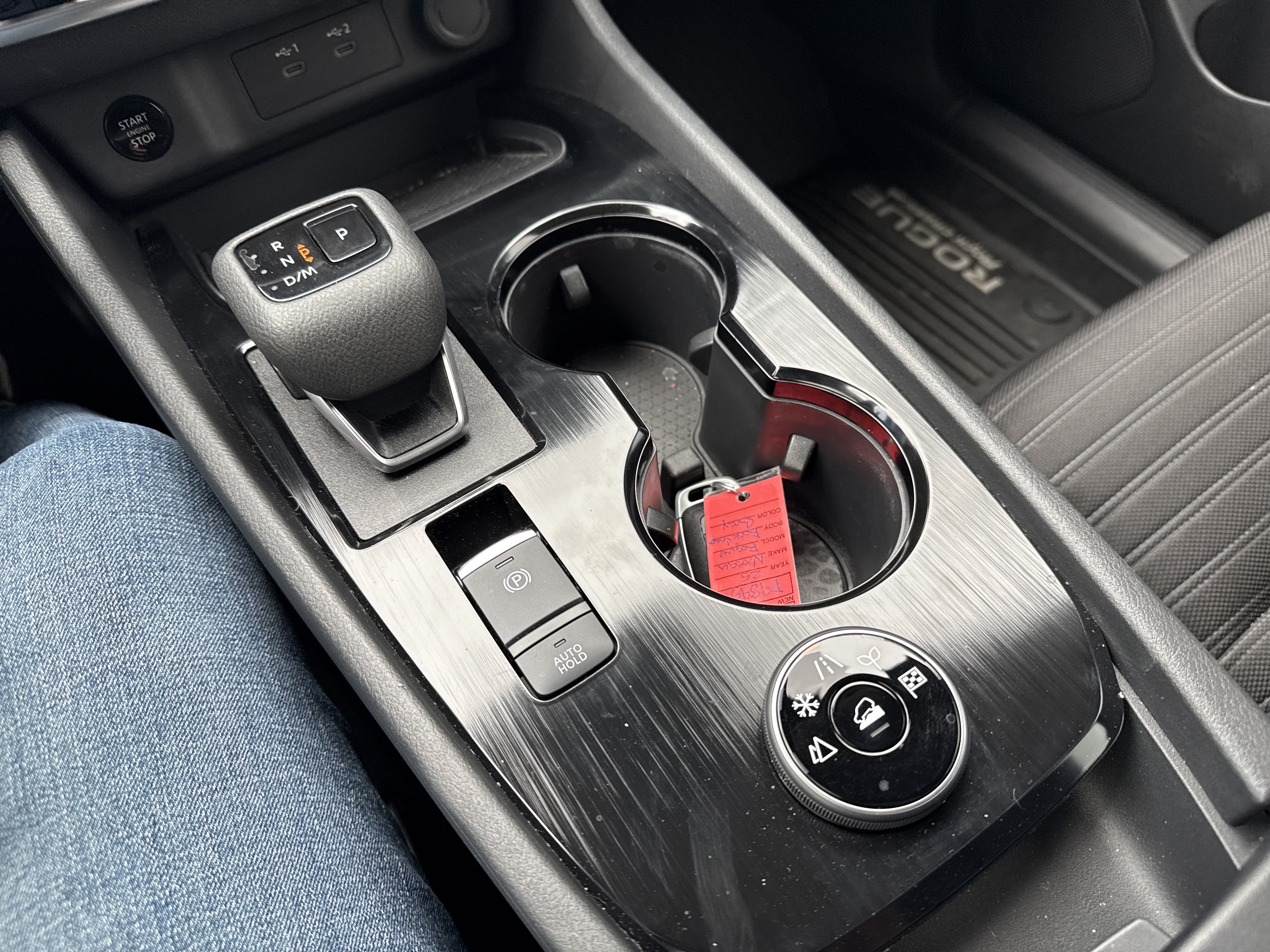 Certified 2025 Nissan Rogue SV AWD/4WD image 19