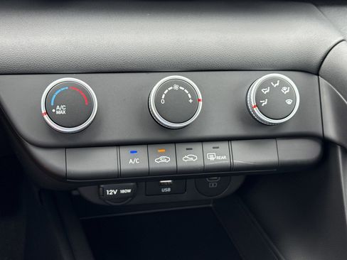 New 2026 Hyundai Elantra SE FWD image 23