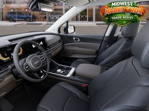 New 2026 Kia Carnival EX image 17