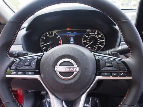 New 2026 Nissan Altima 2.5 SR FWD image 19