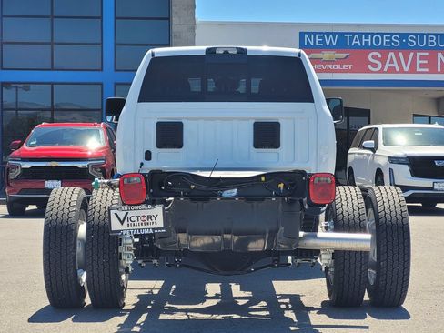New 2026 RAM 5500 Tradesman AWD/4WD image 5