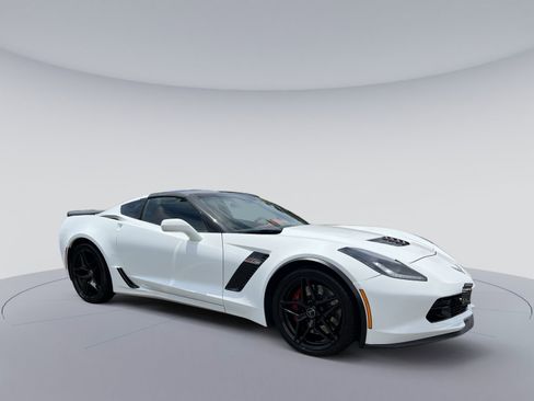 Used 2016 Chevrolet Corvette Z06 w/ 2LZ Preferred Equipment Group RWD image 11