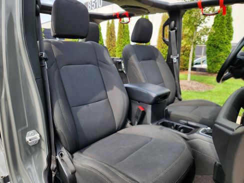 Used 2020 Jeep Wrangler Unlimited Sport AWD/4WD image 15