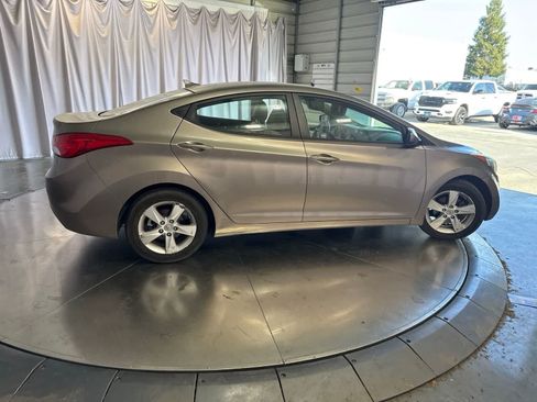 Used 2013 Hyundai Elantra GLS w/ Preferred Pkg FWD image 3