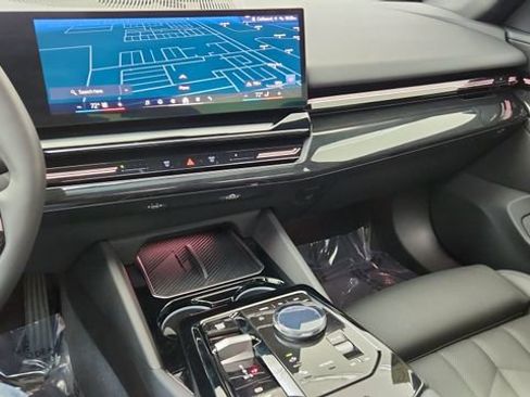 Used 2026 BMW 530i image 45