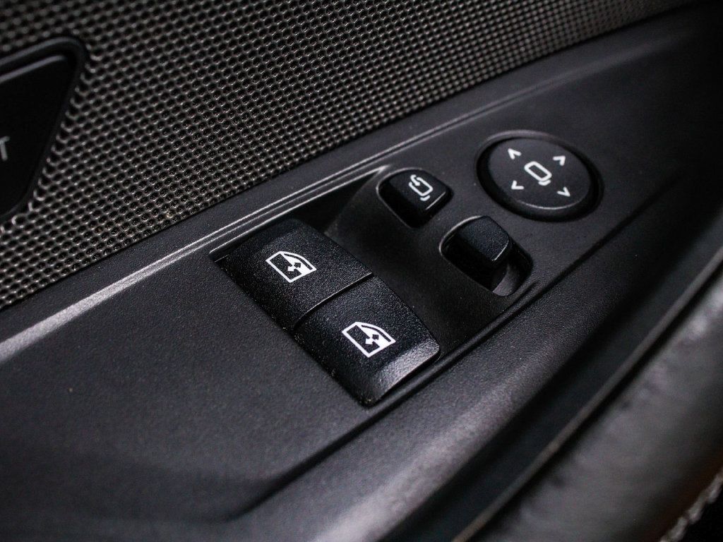 Used 2023 BMW M4 Coupe w/ Parking Assistance Package RWD image 10