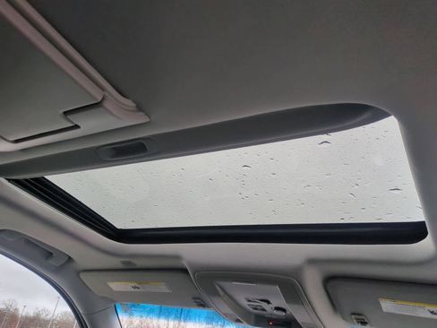 Used 2016 Chevrolet Suburban LTZ image 22