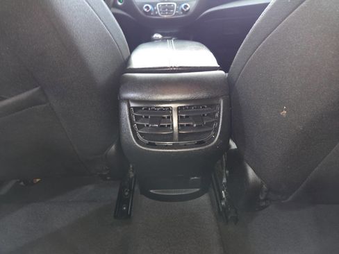 Used 2019 Chevrolet Malibu LT FWD image 23