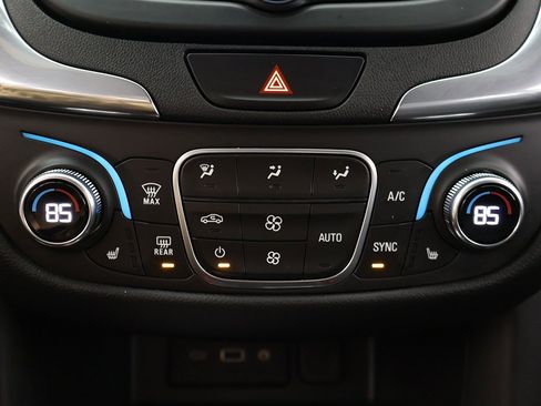 Used 2020 Chevrolet Equinox LT w/ Driver Convenience Package image 46