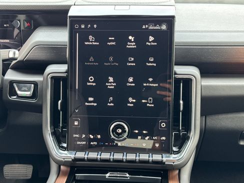 New 2026 GMC Yukon XL Denali w/ Denali Reserve Package AWD/4WD image 26