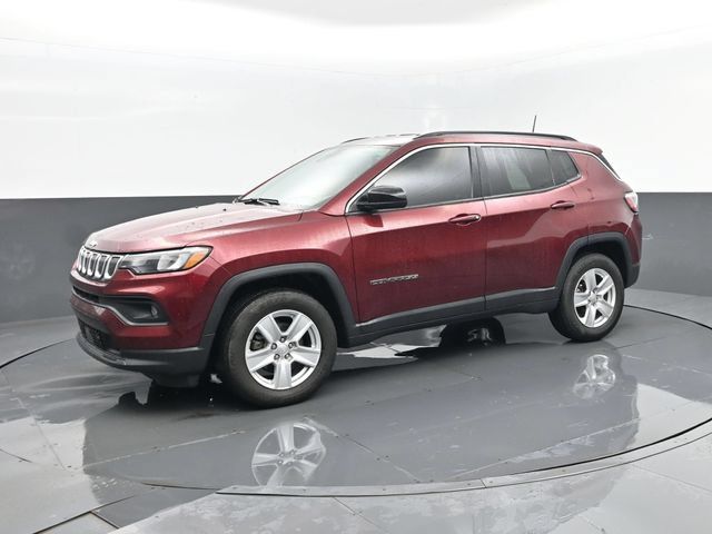 Used 2022 Jeep Compass Latitude AWD/4WD image 1