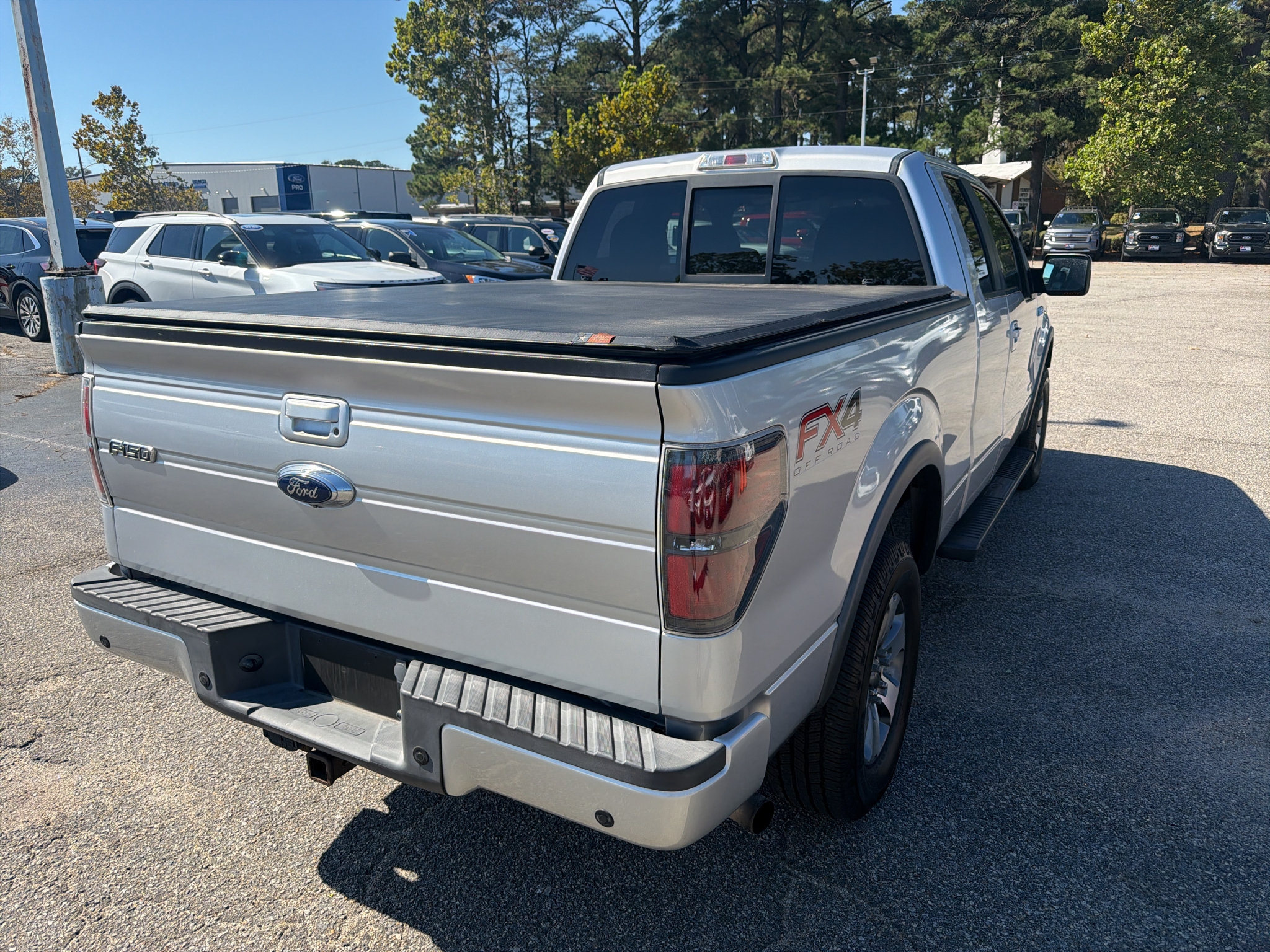 Used 2014 Ford F150 FX4 w/ Equipment Group 402A Luxury AWD/4WD image 5