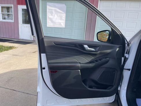 New 2026 Ford Escape ST-Line Select w/ Tech Pack #1 AWD/4WD image 11