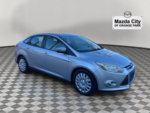 Used 2012 Ford Focus SE image 3