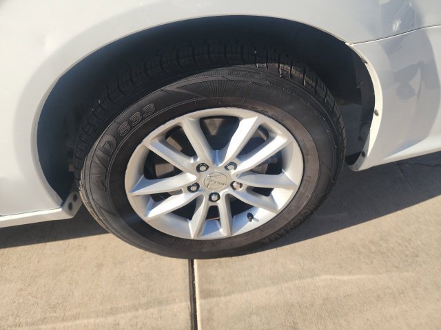 Used 2013 Dodge Grand Caravan SXT FWD image 4