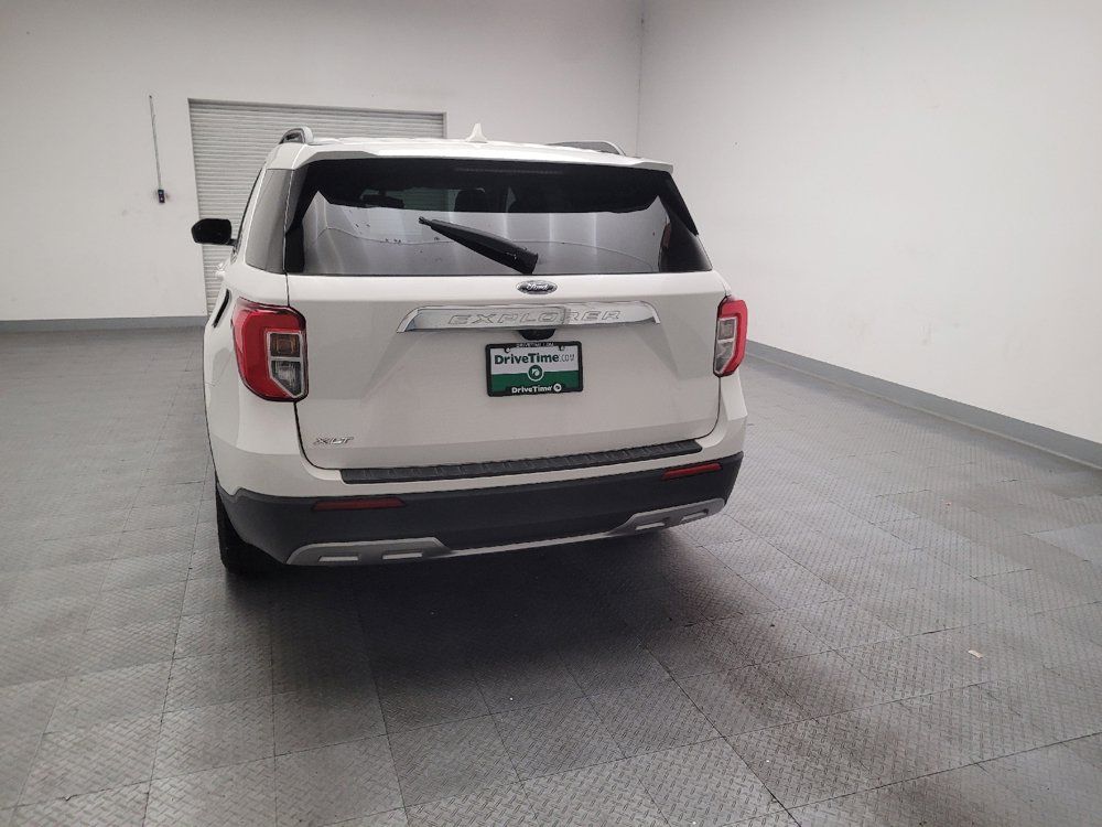 Used 2021 Ford Explorer XLT w/ Equipment Group 202A RWD image 6