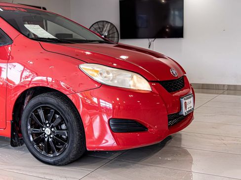 Used 2009 Toyota Matrix FWD image 3