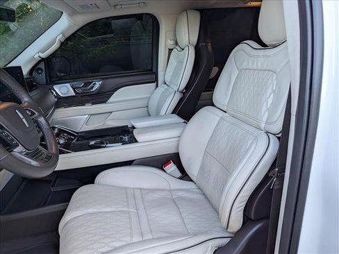 Certified 2024 Lincoln Navigator Black Label AWD/4WD image 35