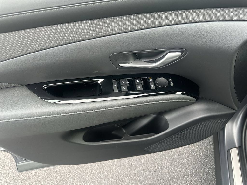 New 2026 Hyundai Tucson Limited AWD/4WD image 19