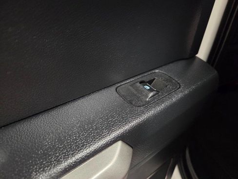 Used 2022 Ford F250 Lariat w/ Chrome Package image 33