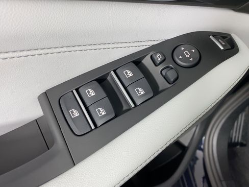 New 2026 BMW X5 sDrive40i w/ M Sport Package image 21