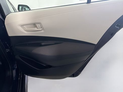 Used 2025 Toyota Corolla LE FWD image 28