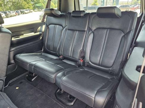 Used 2024 Jeep Wagoneer L Series II w/ Flexible Seating Group AWD/4WD image 23