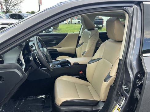 Used 2020 Lexus ES 350 w/ Premium Package FWD image 13