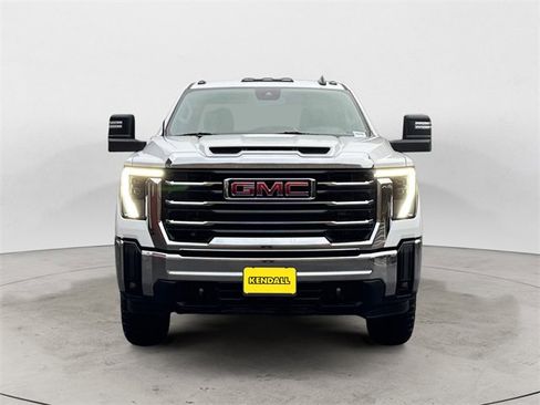 Used 2024 GMC Sierra 3500 SLE w/ SLE Convenience Package image 8