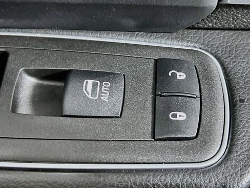 Used 2023 RAM 3500 Laramie AWD/4WD image 31