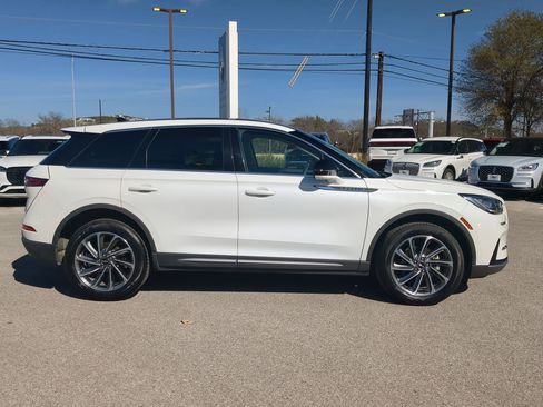 Used 2023 Lincoln Corsair FWD w/ Equipment Group 101A image 2